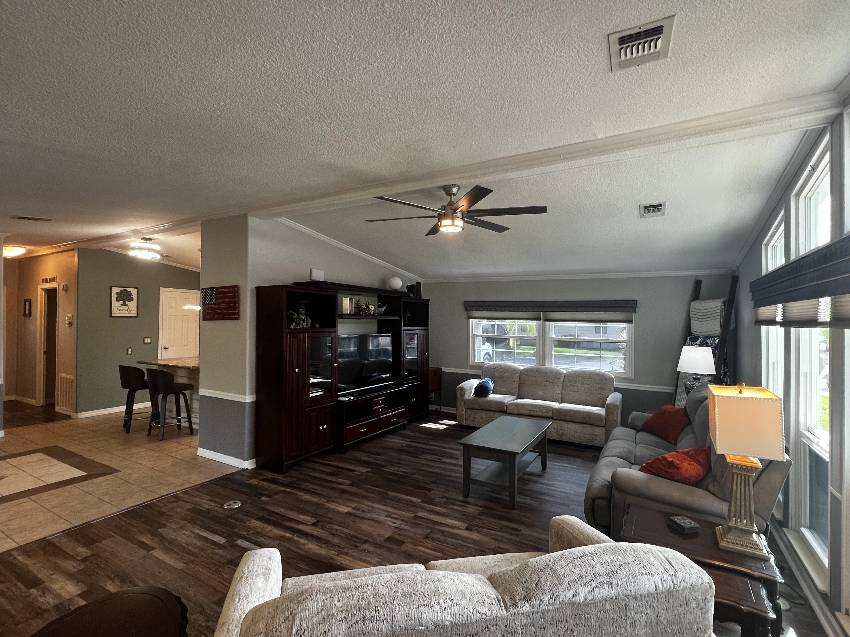 194 Fairway Circle a Winter Haven, FL Mobile or Manufactured Home for Sale